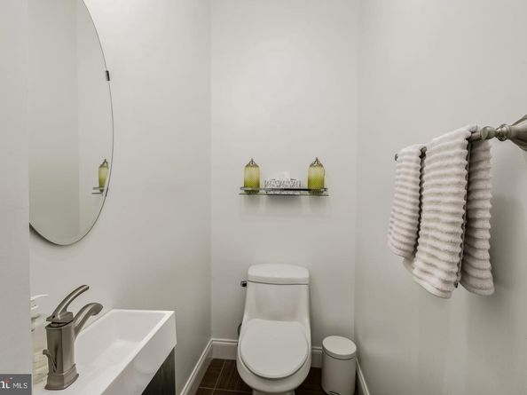 1022 Fairmount Avenue 5, Philadelphia PA 19123