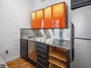 428 N 13TH Street 3E, Philadelphia PA 19123