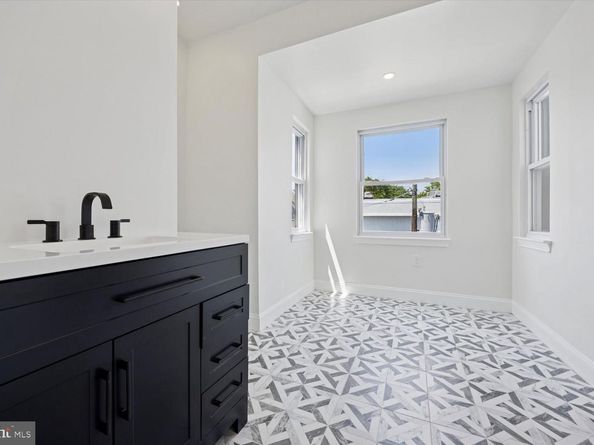 4063 Spring Garden Street, Philadelphia PA 19104