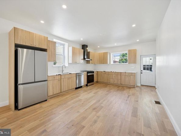 4063 Spring Garden Street, Philadelphia PA 19104