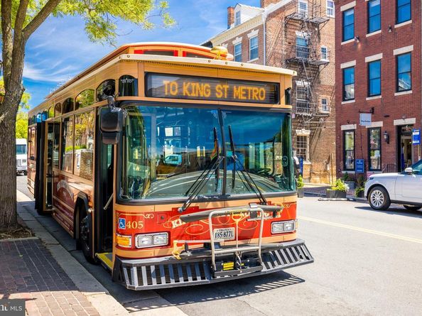 103 Franklin Street, Alexandria VA 22314