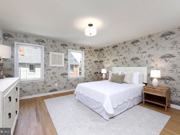 103 Franklin Street, Alexandria VA 22314