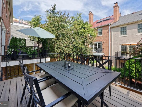 103 Franklin Street, Alexandria VA 22314