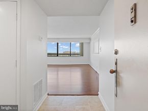 3713 S George Mason Drive 1204 W, Falls Church VA 22041