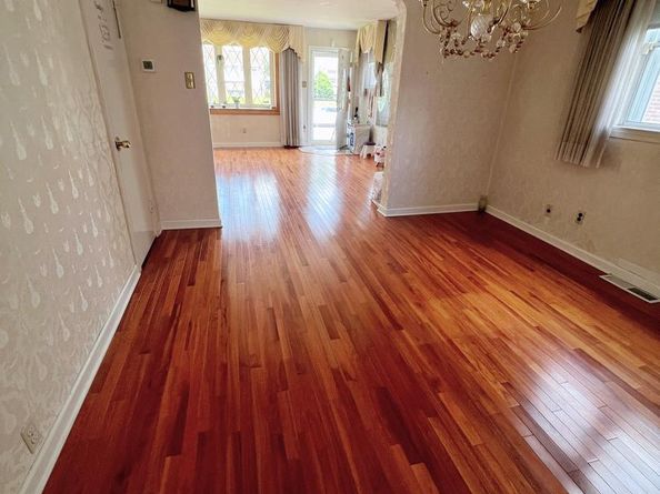 1012 Saint Vincent Street, Philadelphia PA 19111