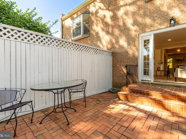 1929 39TH Street NW, Washington DC 20007