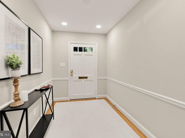 1929 39TH Street NW, Washington DC 20007
