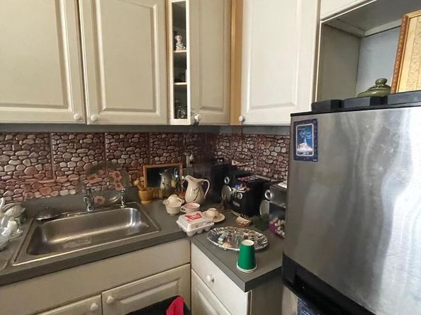 4563 Hawthorne Street, Philadelphia PA 19124