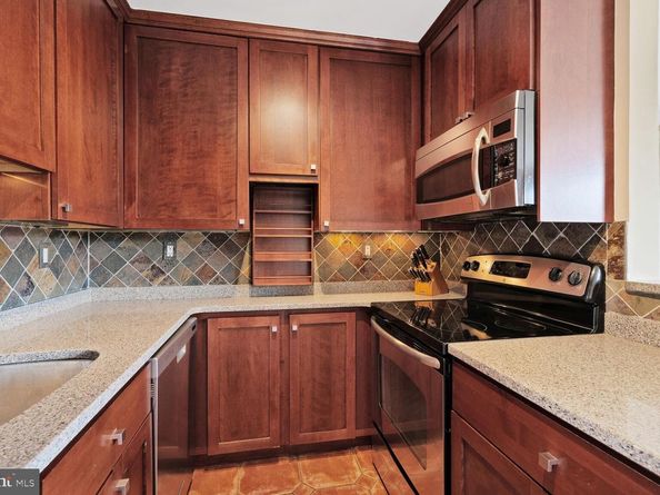 2501 Calvert Street NW 701, Washington DC 20008