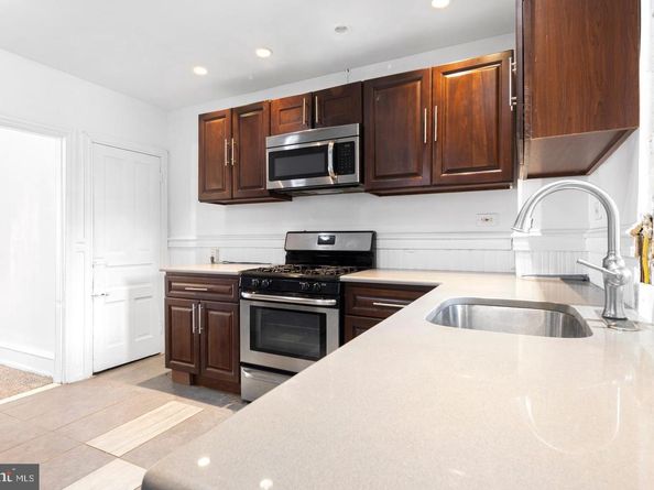 539 Fernon Street, Philadelphia PA 19148