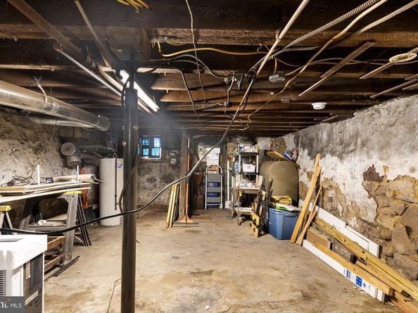 539 Fernon Street, Philadelphia PA 19148