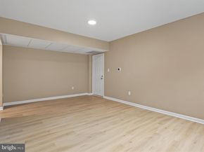 1909 Key Boulevard 11554, Arlington VA 22201