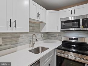 1909 Key Boulevard 11554, Arlington VA 22201