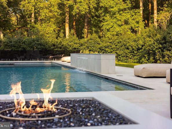 6501 Bright Mountain Road, Mclean VA 22101