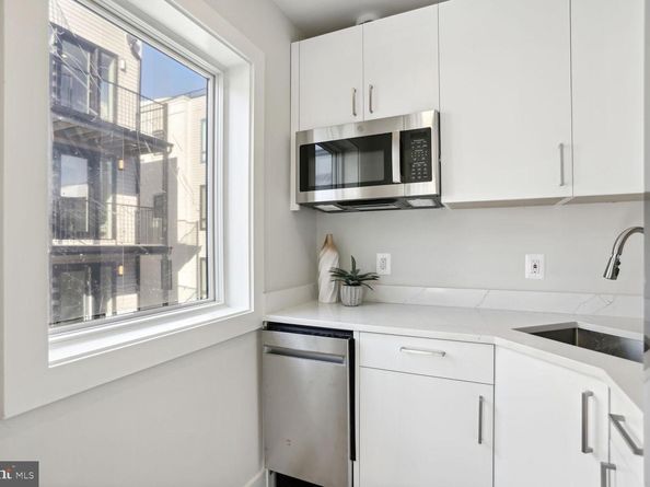1746 Lanier Place NW 2, Washington DC 20009