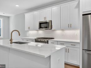 141 Shannon Mews, Alexandria VA 22304