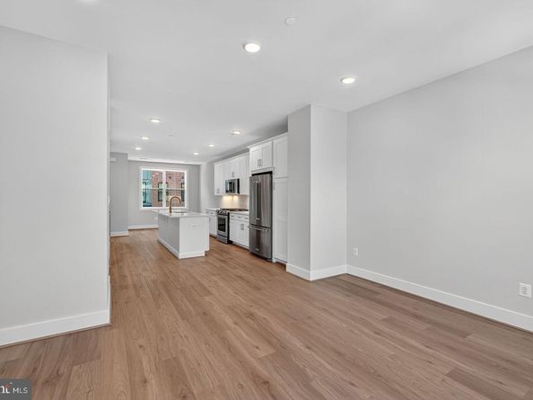 141 Shannon Mews, Alexandria VA 22304