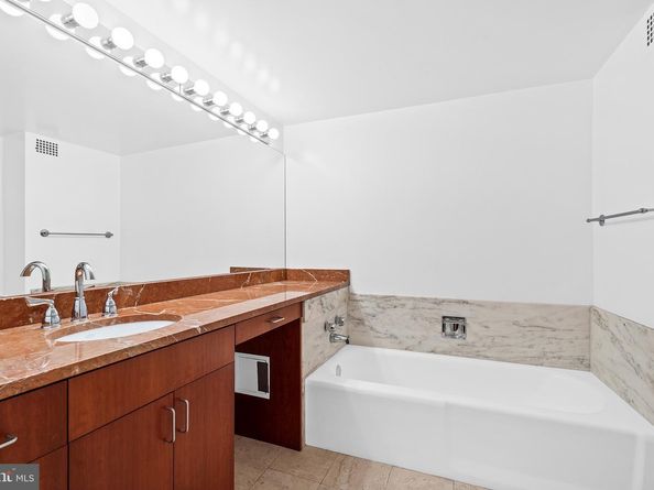 2700 Virginia Avenue NW 109, Washington DC 20037