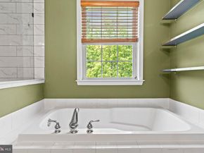 106 Barefield Lane, Conshohocken PA 19428