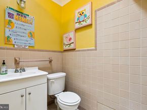 7221 W Passyunk Avenue, Philadelphia PA 19142