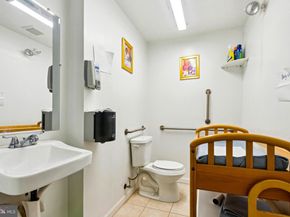 7221 W Passyunk Avenue, Philadelphia PA 19142