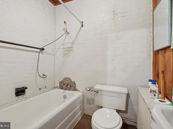 5230 N 2nd Street, Philadelphia PA 19120