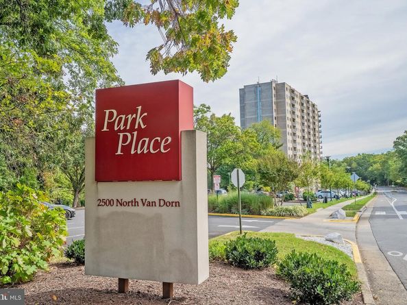2500 N Van Dorn Street 912, Alexandria VA 22302