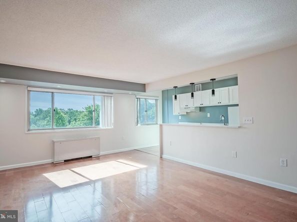 2500 N Van Dorn Street 912, Alexandria VA 22302
