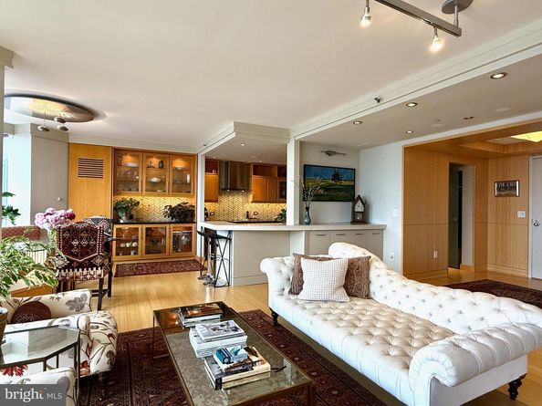 202 W Rittenhouse Square 270304, Philadelphia PA 19103