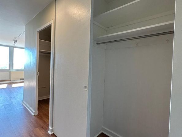 604 S Washington Square 1313, Philadelphia PA 19106