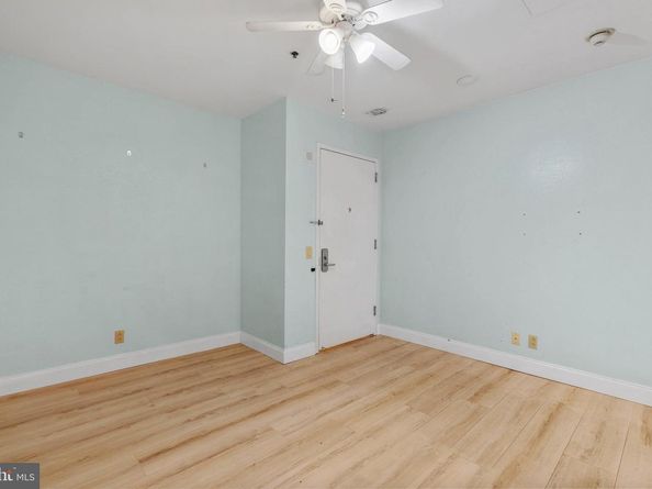 1100 Vine Street 1403, Philadelphia PA 19107