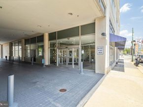 1100 Vine Street 1403, Philadelphia PA 19107