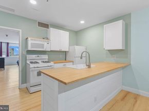 1100 Vine Street 1403, Philadelphia PA 19107