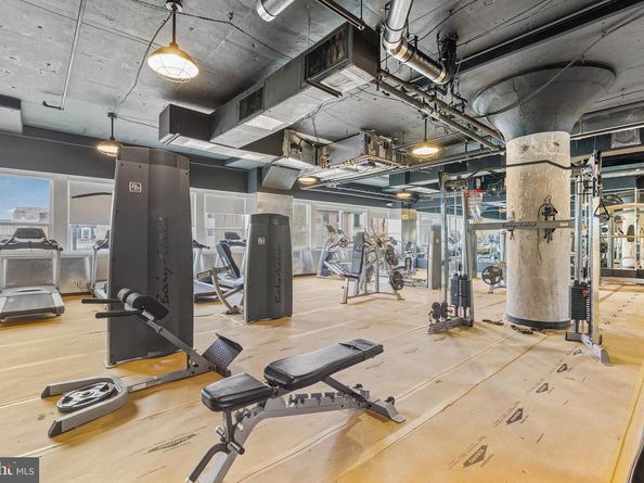 1100 Vine Street 1403, Philadelphia PA 19107