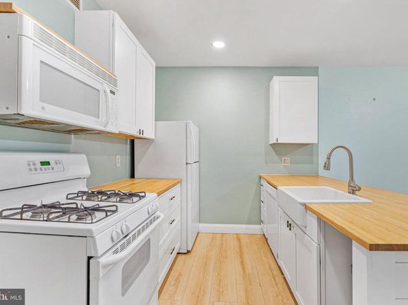1100 Vine Street 1403, Philadelphia PA 19107