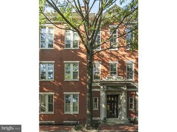 1023 Clinton Street