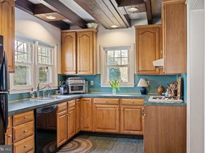 1566 Woodside Road, Yardley PA 19067