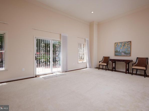 2712 Unicorn Lane NW, Washington DC 20015
