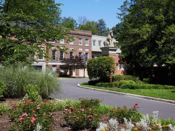 2712 Unicorn Lane NW, Washington DC 20015