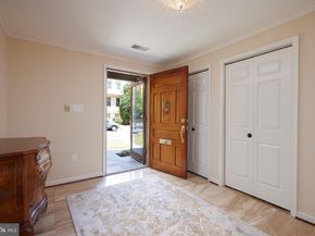 2712 Unicorn Lane NW, Washington DC 20015