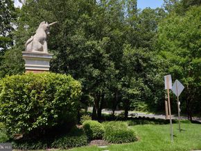 2712 Unicorn Lane NW, Washington DC 20015