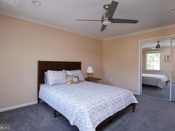 2712 Unicorn Lane NW, Washington DC 20015