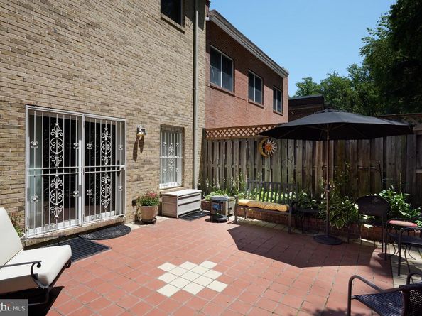 2712 Unicorn Lane NW, Washington DC 20015