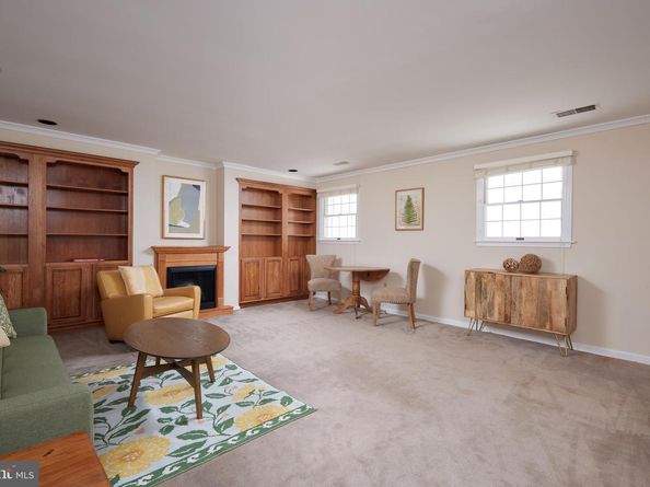 2712 Unicorn Lane NW, Washington DC 20015