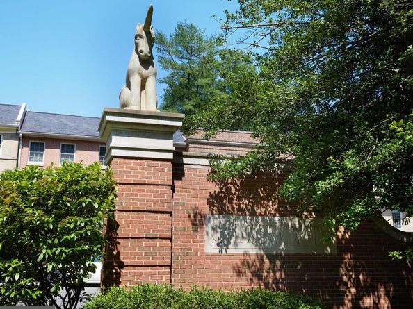 2712 Unicorn Lane NW, Washington DC 20015