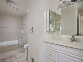 2712 Unicorn Lane NW, Washington DC 20015