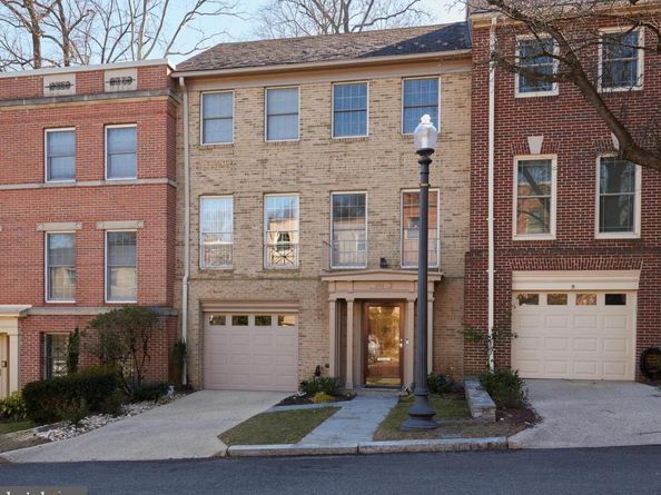 2712 Unicorn Lane NW, Washington DC 20015