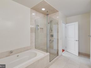 50 S 16TH Street 4208, Philadelphia PA 19102
