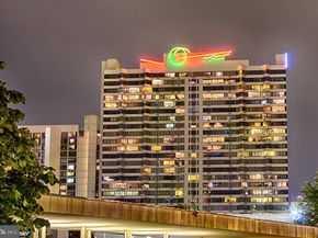 2001 Hamilton Street 1024, Philadelphia PA 19130