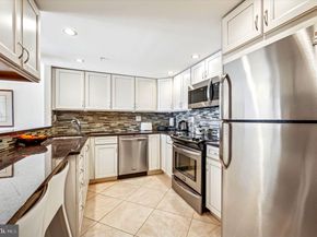 2001 Hamilton Street 1024, Philadelphia PA 19130